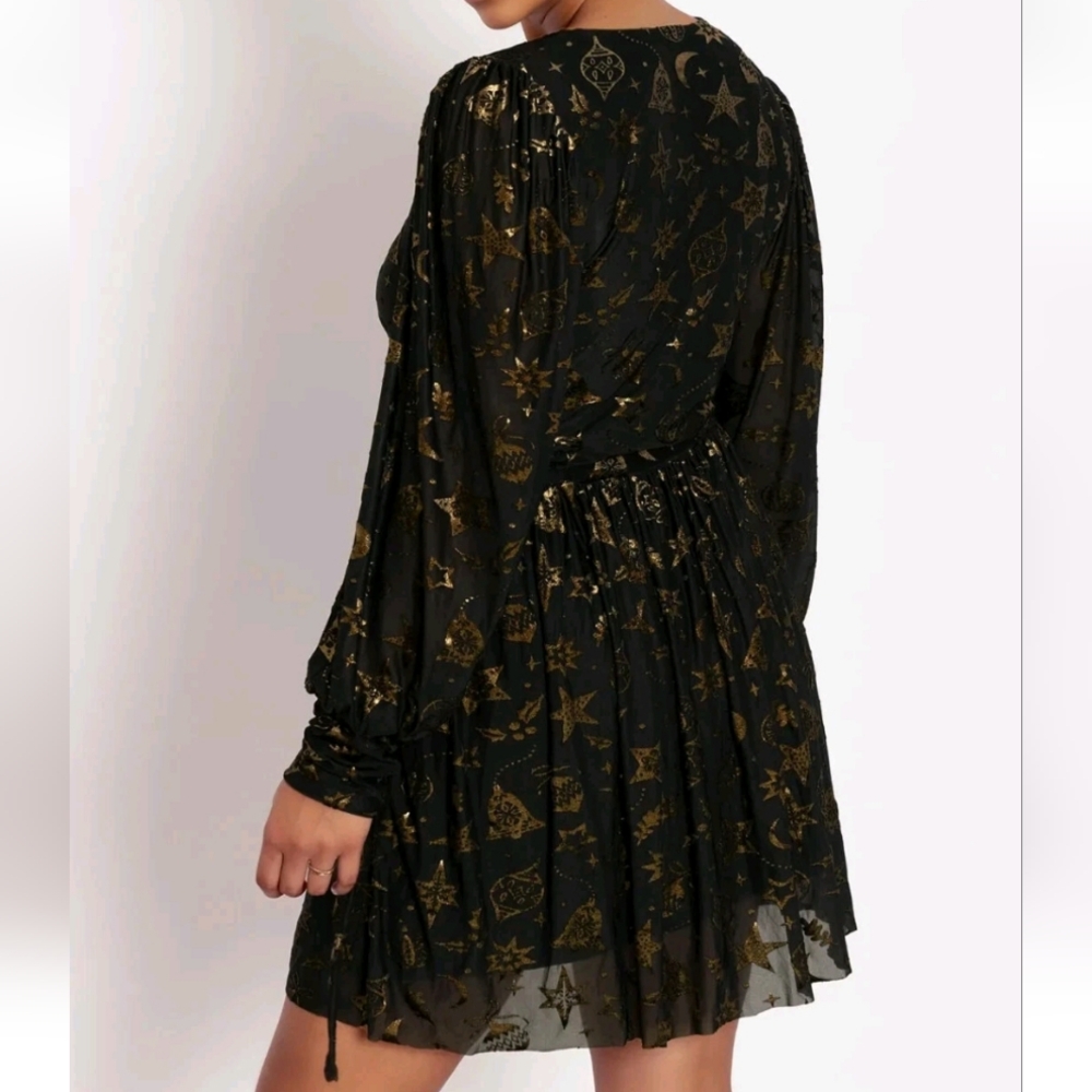 NWT Blackmilk Gold Burned Velvet Goth Christmas Baubles Dress Size Medium - Picture 3 of 16